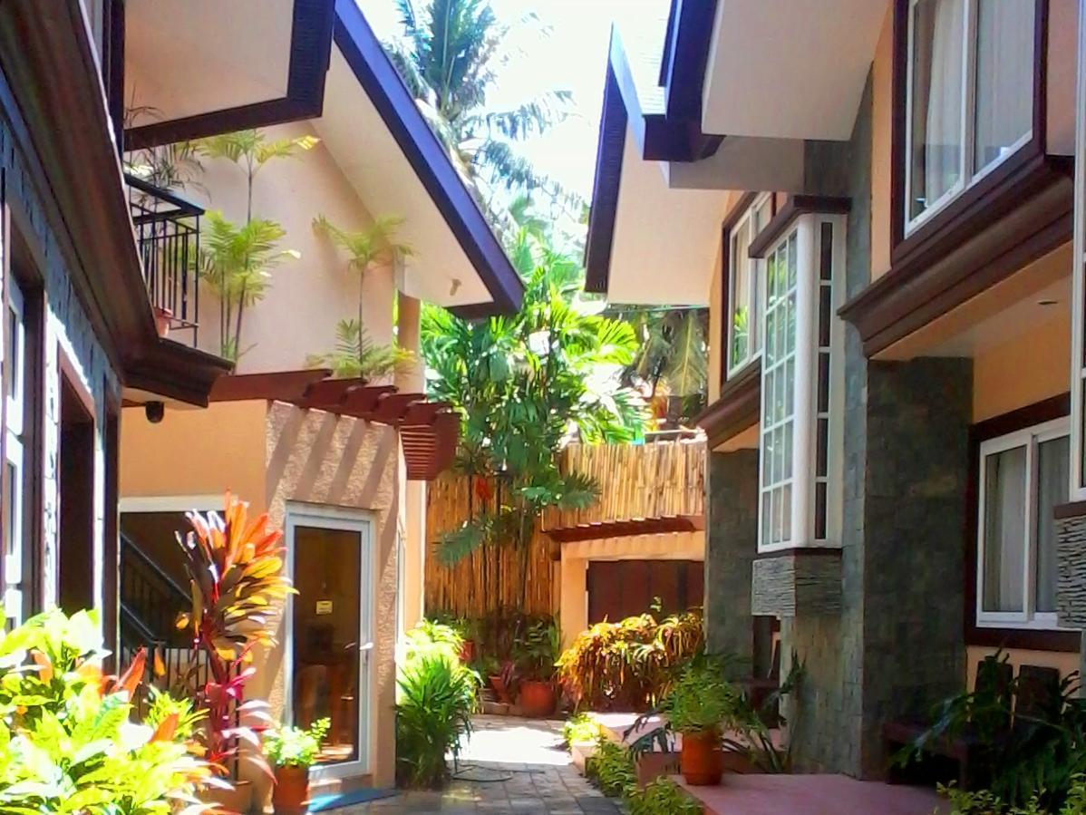 Sheridan Boracay * Manoc-Manoc