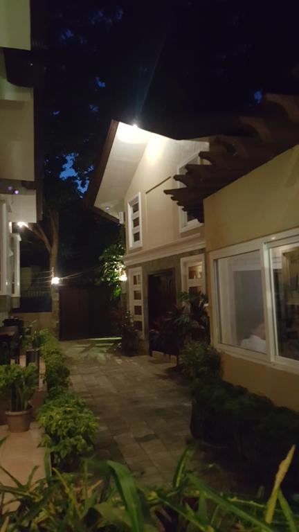 Sheridan Boracay * Manoc-Manoc