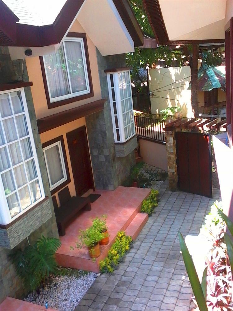 Sheridan Boracay * Manoc-Manoc