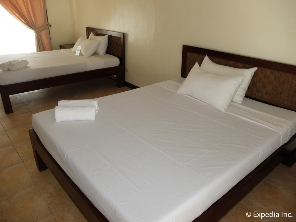 Sheridan Boracay Manoc-Manoc