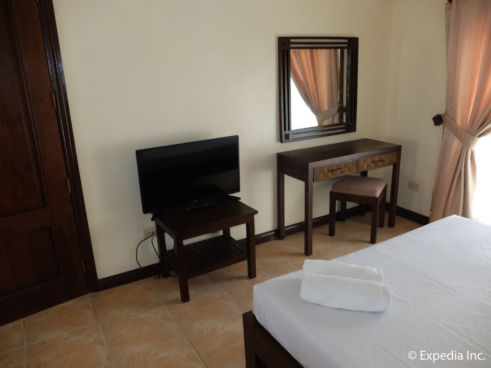 Sheridan Boracay